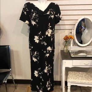 S.L. Fashions Black w/White Floral Maxi Dress